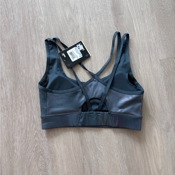 Puma BNWT Sports Bra - Picture 2 of 2